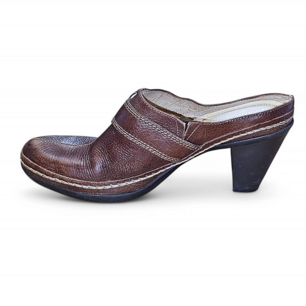 Naturalizer Drifter Leather Clogs - image 6